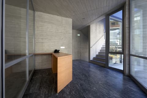 Athens BlueBuilding, Reception