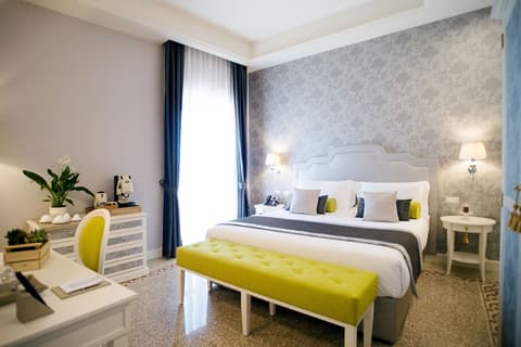 San Gemini Palace, Room