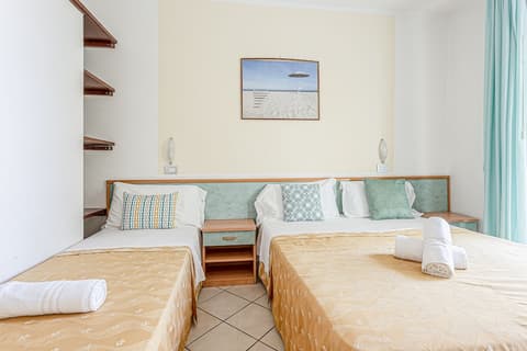 Gadames Hotel - Lunch on the Beach, Room