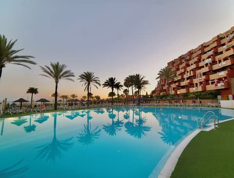 Holiday Premium Resort, Outdoor pool