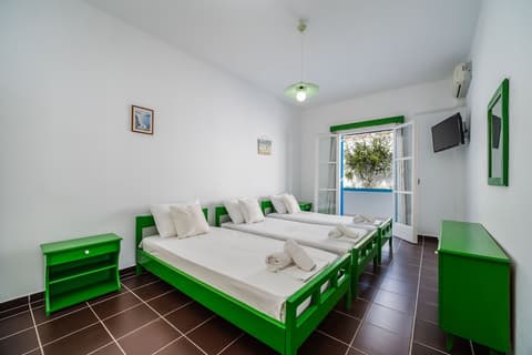 Ancient Thera Apartments, Room