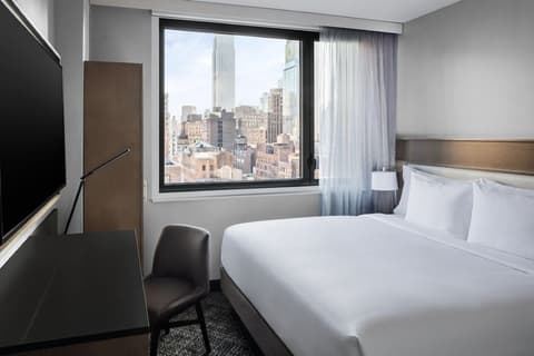 Doubletree by Hilton New York Times Square South, Room