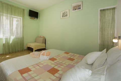 Central Old Town Rooms, Room