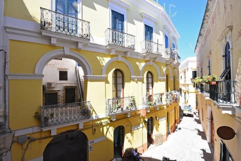 B&B Laura - Luxury Rooms, Exterior