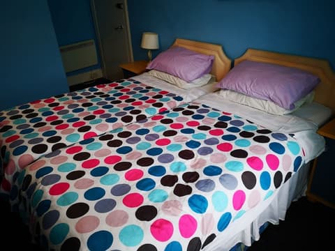 Claredon Hotel, Room