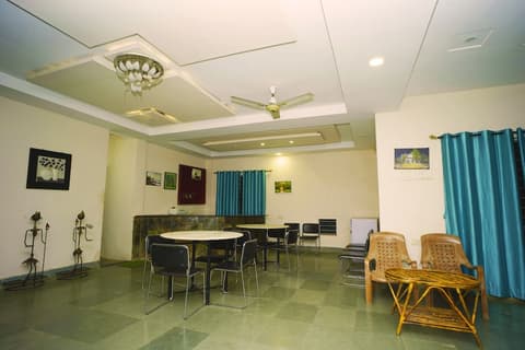 Tribal Wood Resort, Reception