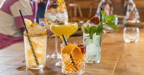 Wren Urban Nest, Bar (on property)