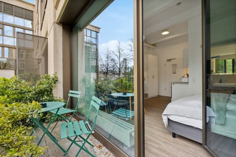 Limehome Munich Fritz-Erler Str., Terrace/patio