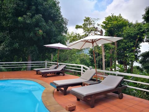 On The Hill Karon Resort, Outdoor pool