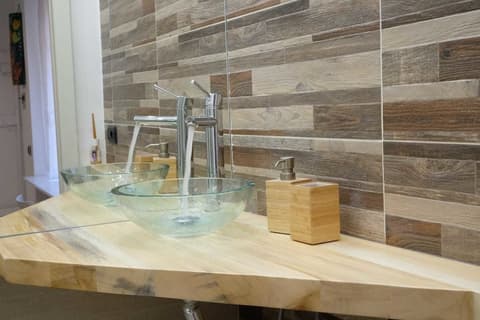 Casa Marina, Bathroom sink