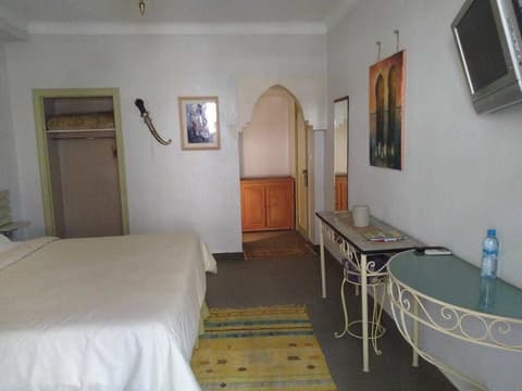 Hotel Royal, Room