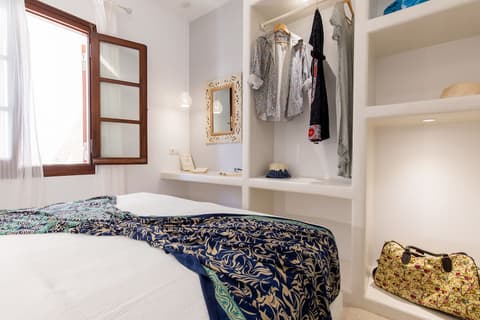 Arco Naxos Luxury Apartments, Room