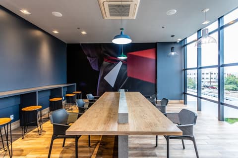 Ibis Palmas Avenida JK, Business center