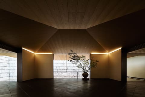 Park Hyatt Kyoto, Interior entrance