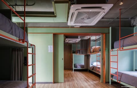 Samsen Street Hotel, Room