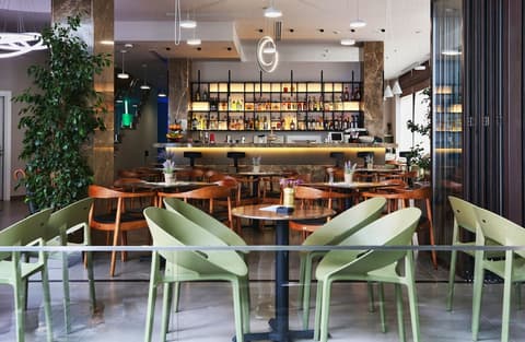 Metro Hotel Tirana, Bar (on property)