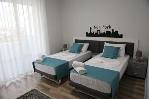 Hotel New York Kamez, Room