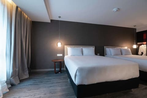 SORO Montevideo, Curio Collection by Hilton, Room