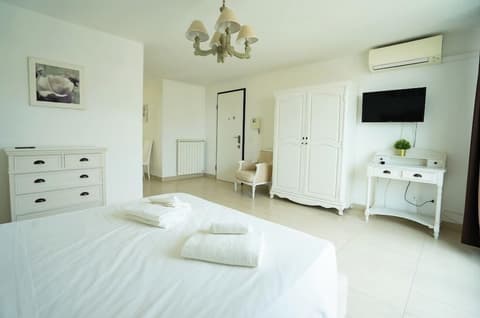 Isa Fiumicino Airport Residence, Room