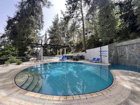 Poed Residences, Outdoor pool