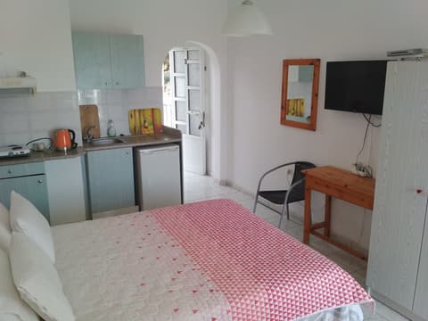 Paschalia Sea View Studios, Interior entrance