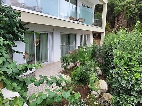 Eleals Boutique Hotel, Garden view