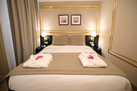 Reo Hotel, Room