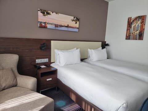 OSKO - Hôtel Toulouse Aéroport, Room