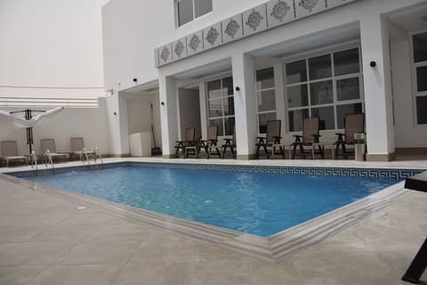 Nouakchott Hotel, Outdoor pool