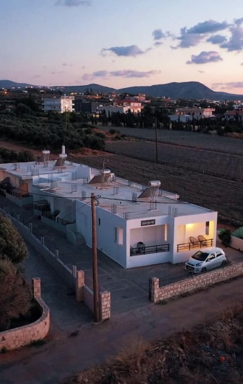 KalliGeoM, Massage in accommodation