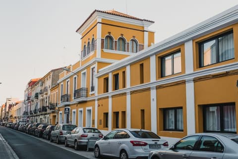 Líndala Rooms, Street view