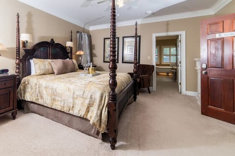 Pleasanton Courtyard B&B, Room