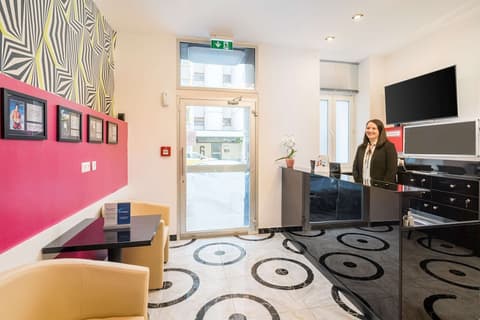 Best Western Plus Celebrity Suites, Lobby