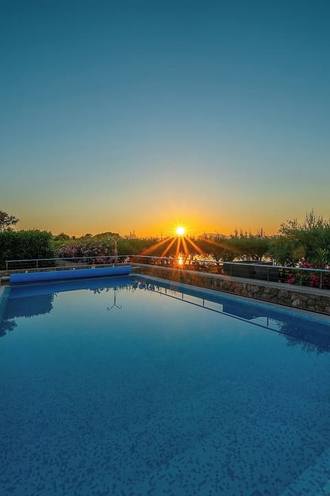 Hotel Vila Rova, Pool