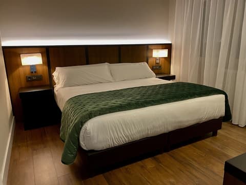 Harpazul Apartments, Room