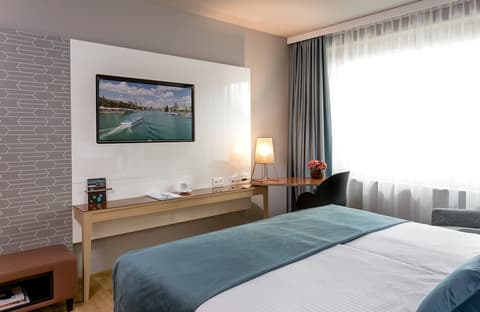 Leonardo Hotel Zurich Airport, Room