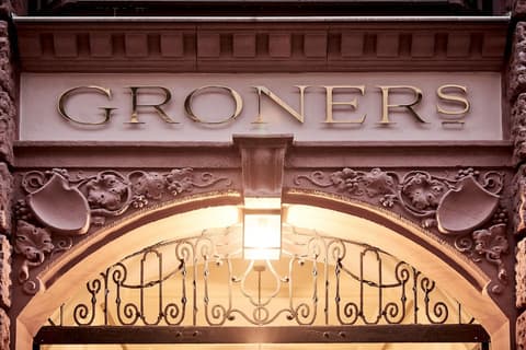 GRONERS Leipzig, Front of property