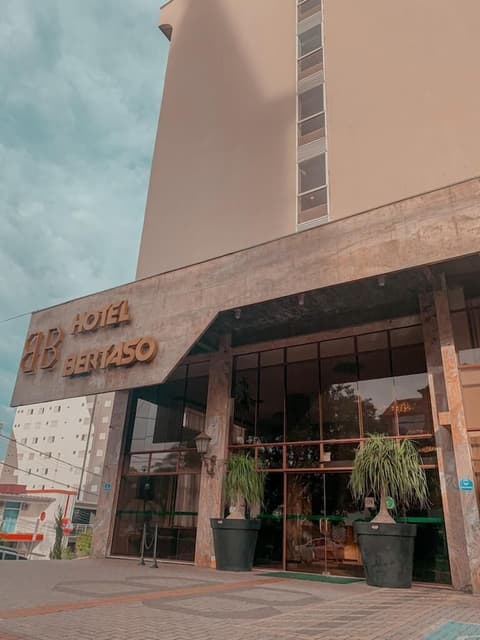 Hotel Bertaso, Front of property