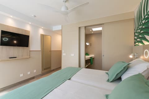 Bungalows Cordial Green Golf, Room