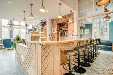 Malacuna Birmingham, Restaurant