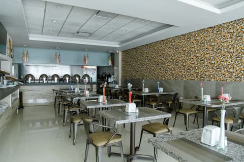 Hotel Expo Abastos, Restaurant