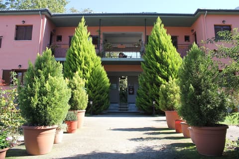 Artemis, Interior entrance