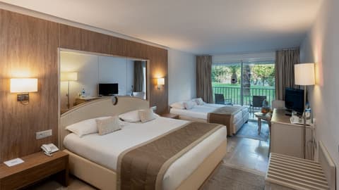 JAZ TOUR KHALEF , Room