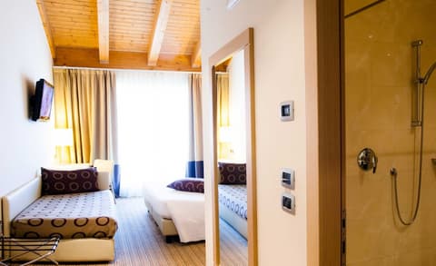 TH Lazise - Hotel Parchi del Garda, Room
