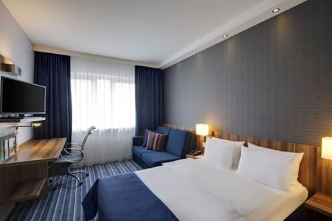 Holiday Inn Express Bremen Airport by IHG, Room