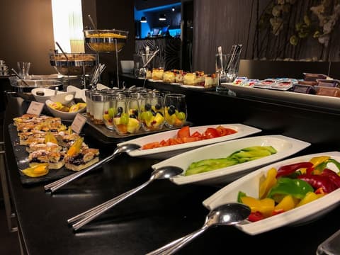 Volcano Spa Hotel, Breakfast area