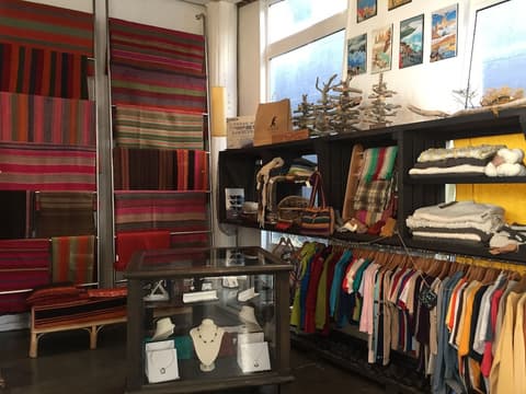 Remota Hotel, Gift shop