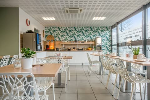Appart'City Classic Nimes, Breakfast area