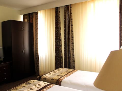 Europe Hotel, Room