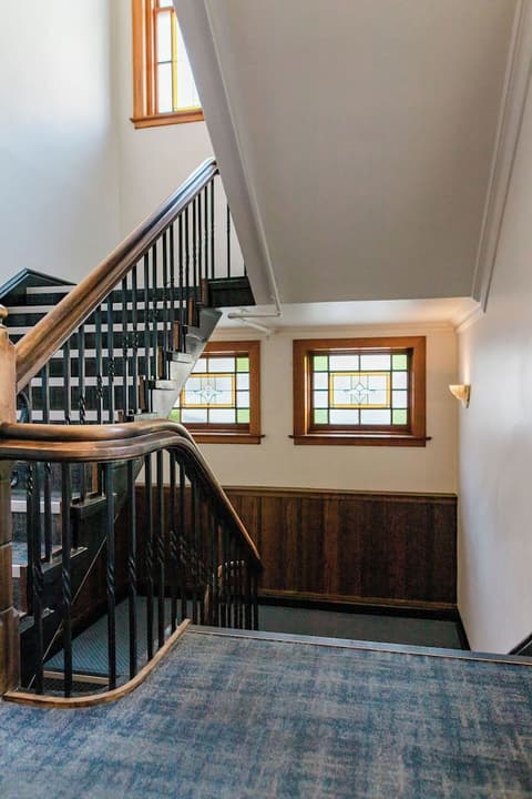 The Cambridge Hotel & Backpackers, Reception